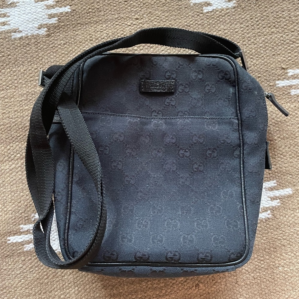 GUCCI 1990-2000 vintage messenger bag